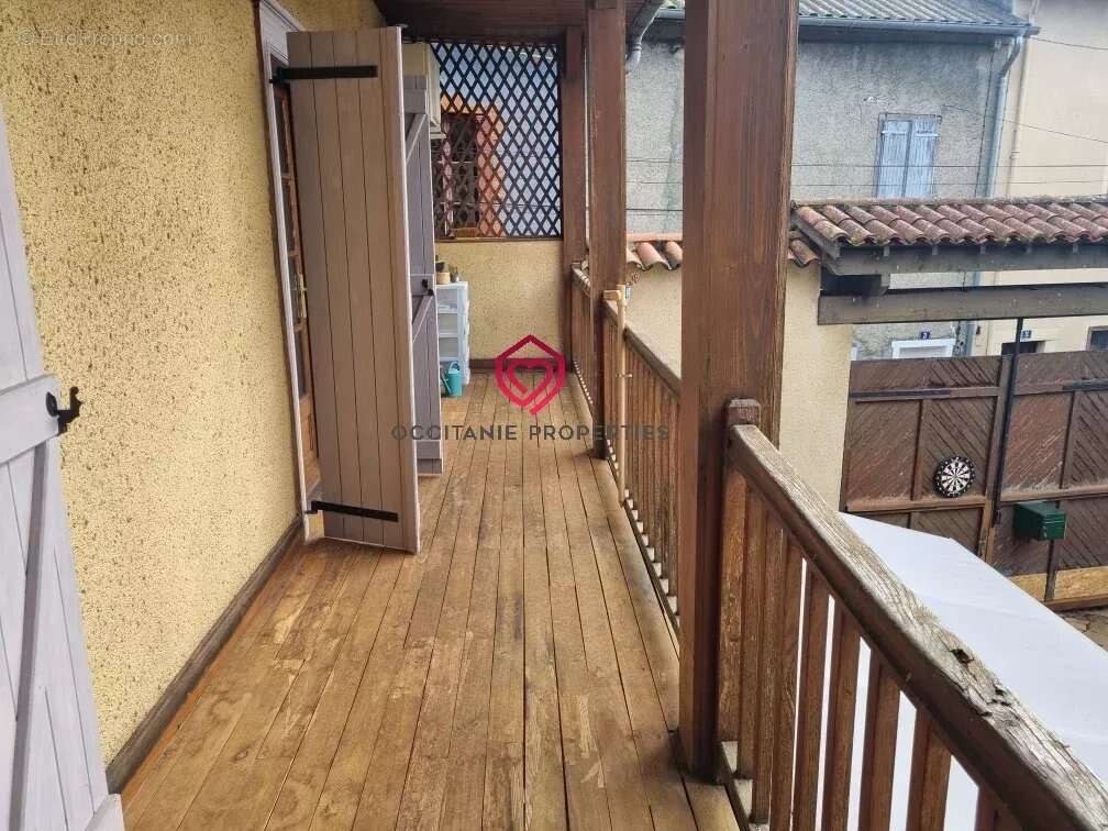 Maison à MONTREJEAU