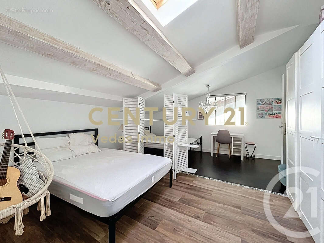 Maison à SAINT-JEAN-DE-VEDAS