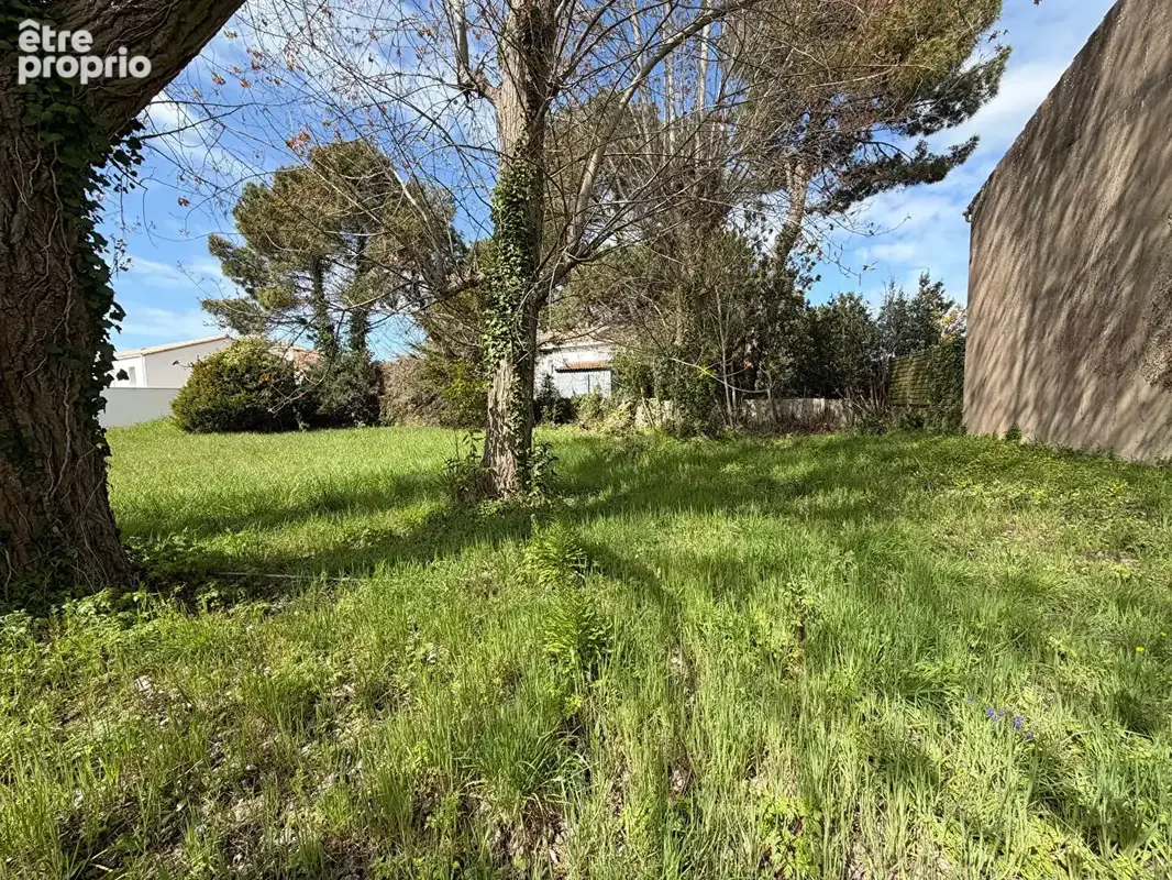 Terrain constructible à vendre - au coeur du centre ville de la Tranche sur Mer - photo 4