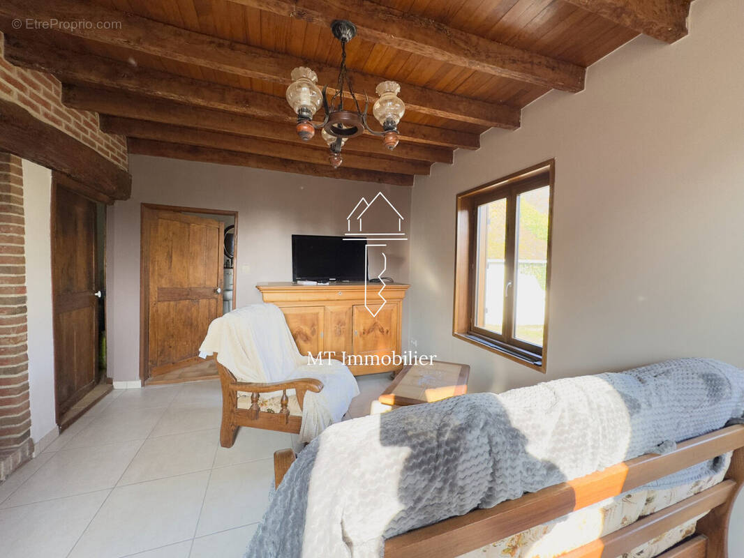 Maison à AIX-EN-ISSART