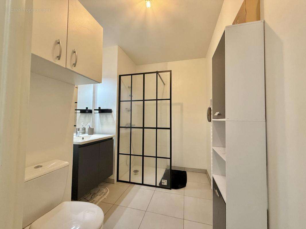 Appartement à CHENOVE