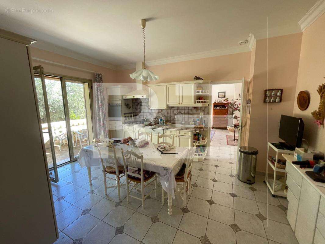 Maison à NIMES