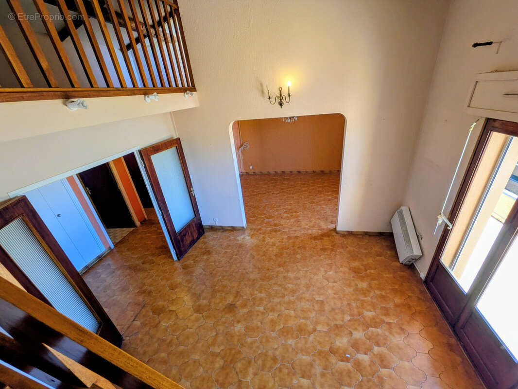 Appartement à SAINT-CYR-SUR-MER