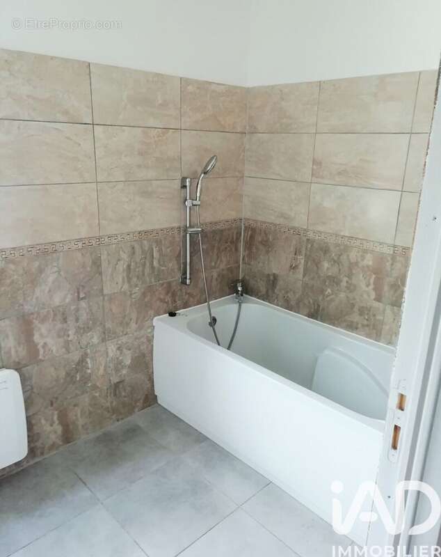 Photo 4 - Appartement à CHARMES