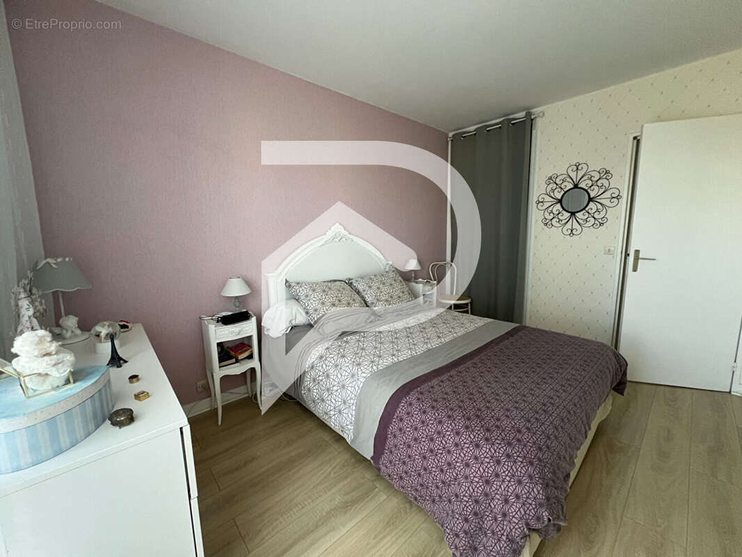 Appartement à LES ESSARTS-LE-ROI