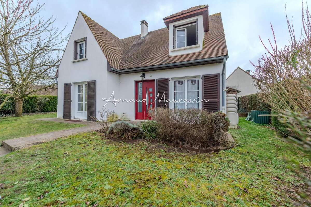 Photo 2 - Maison à LA CHAPELLE-EN-SERVAL