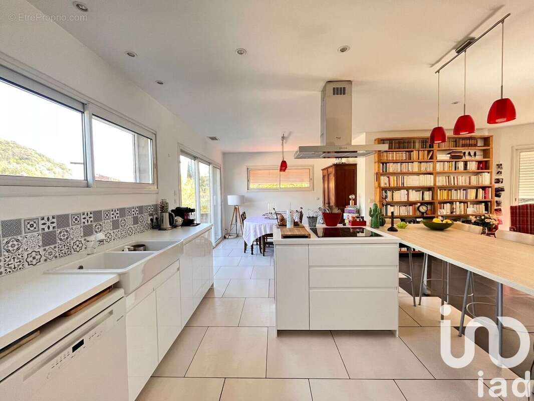 Photo 3 - Maison à REYNES