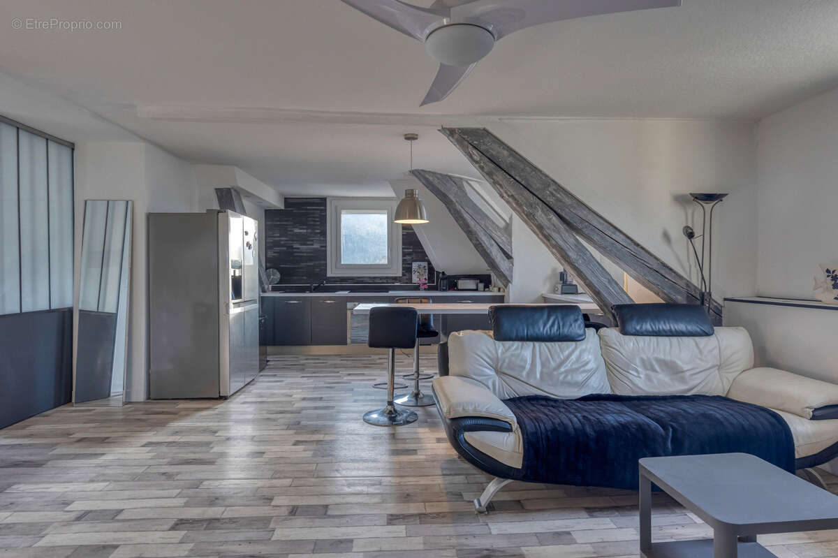 Appartement à DOMENE