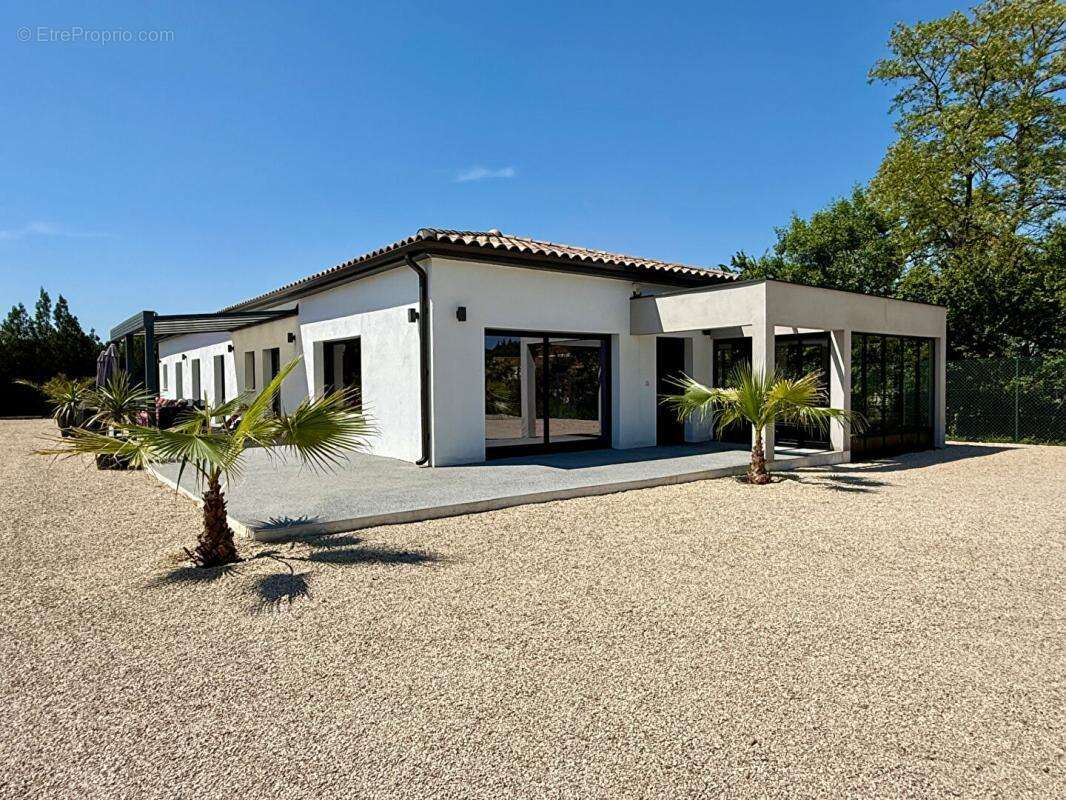 Maison à NOVES