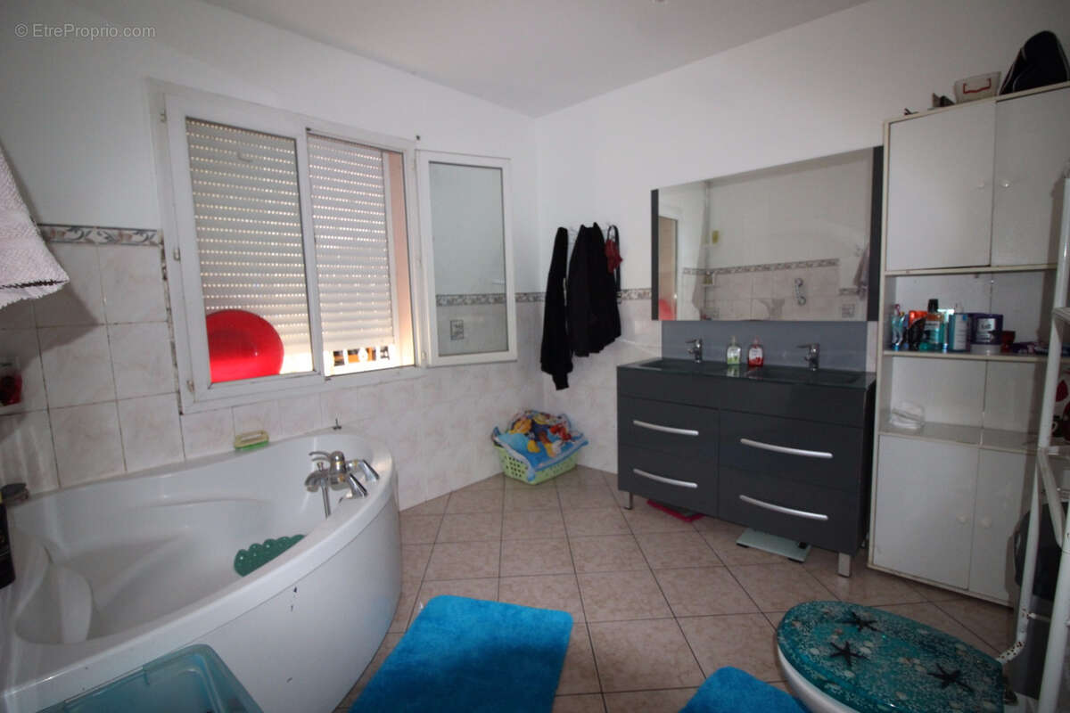 Maison de 210 m2. Terrain de 860 m2. - photo 25