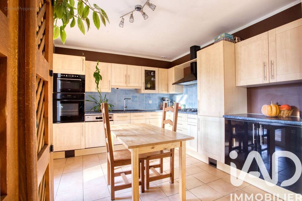 Photo 1 - Maison à BAGNOLS-EN-FORET