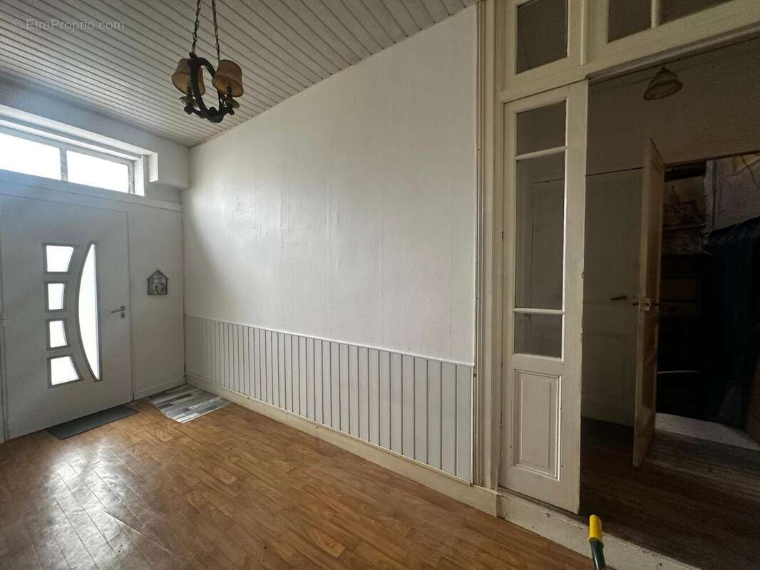 Photo 2 - Maison à ANGOULEME