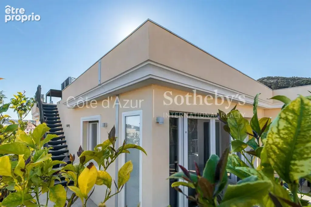Menton penthouse dernier étage avec rooftop, piscine et vue mer panoramique - photo 16