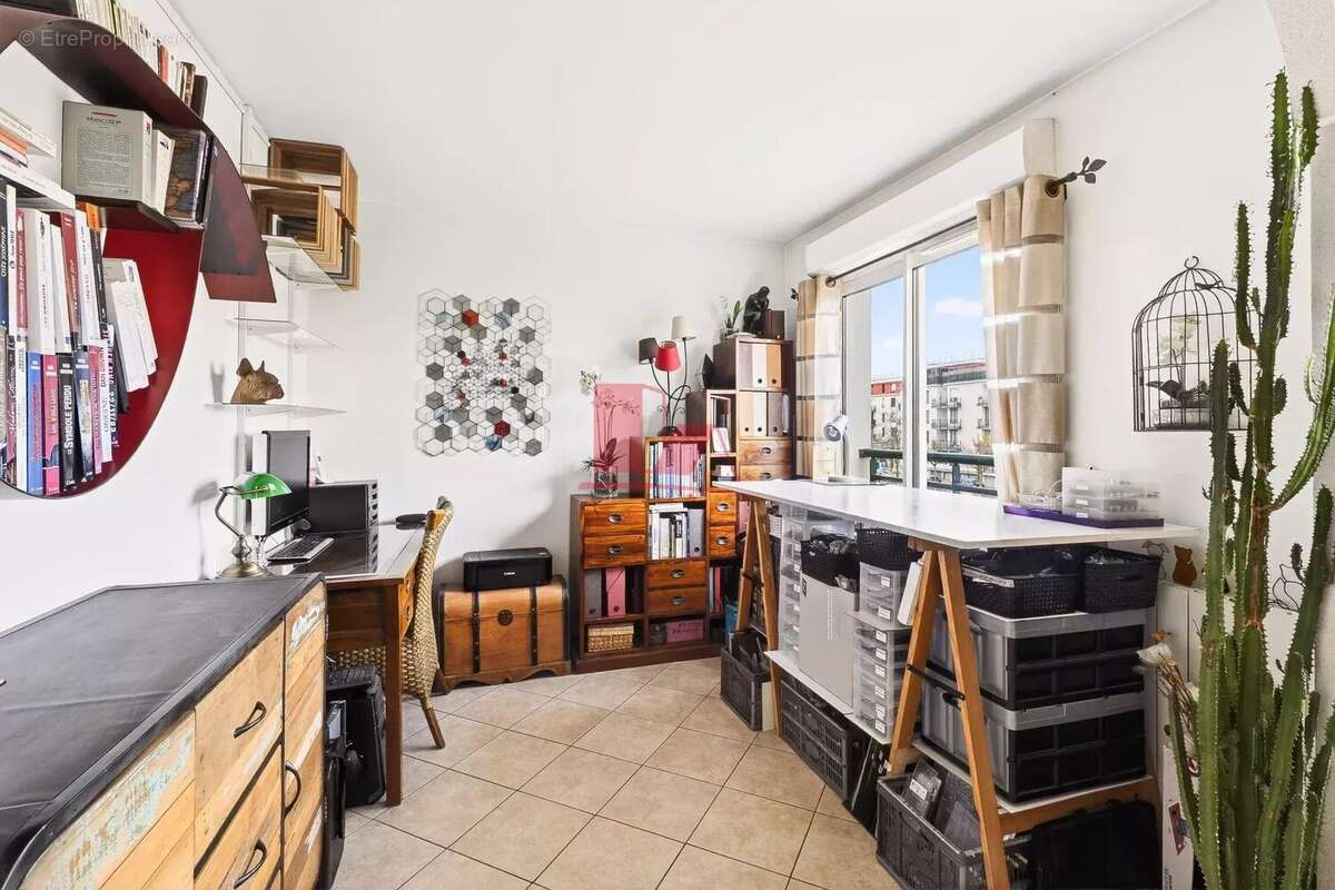 Appartement à ISSY-LES-MOULINEAUX