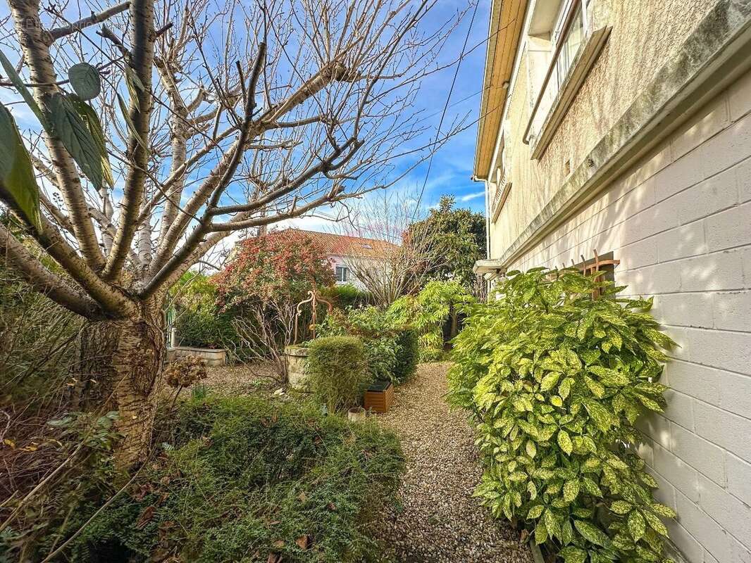 Maison à BOURG-LA-REINE