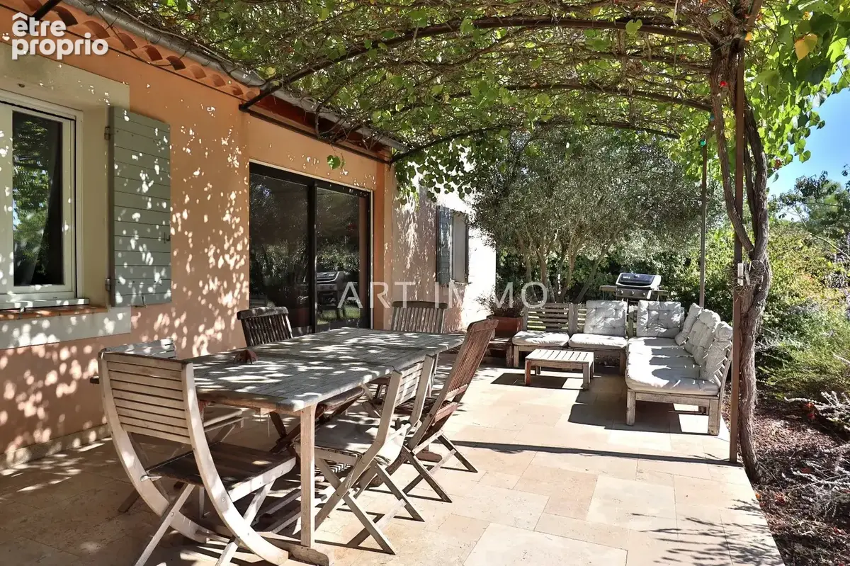 Maison avec piscine à saint saturnin les apt - photo 4
