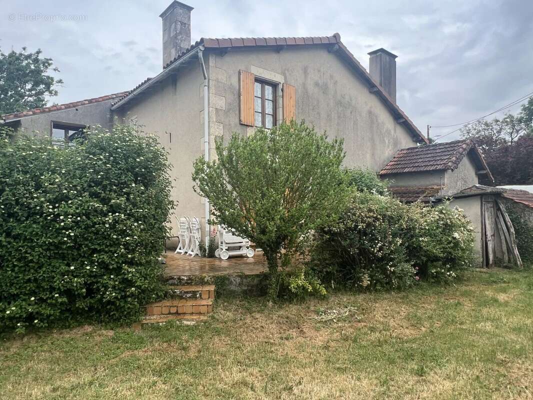 Maison à VALDIVIENNE