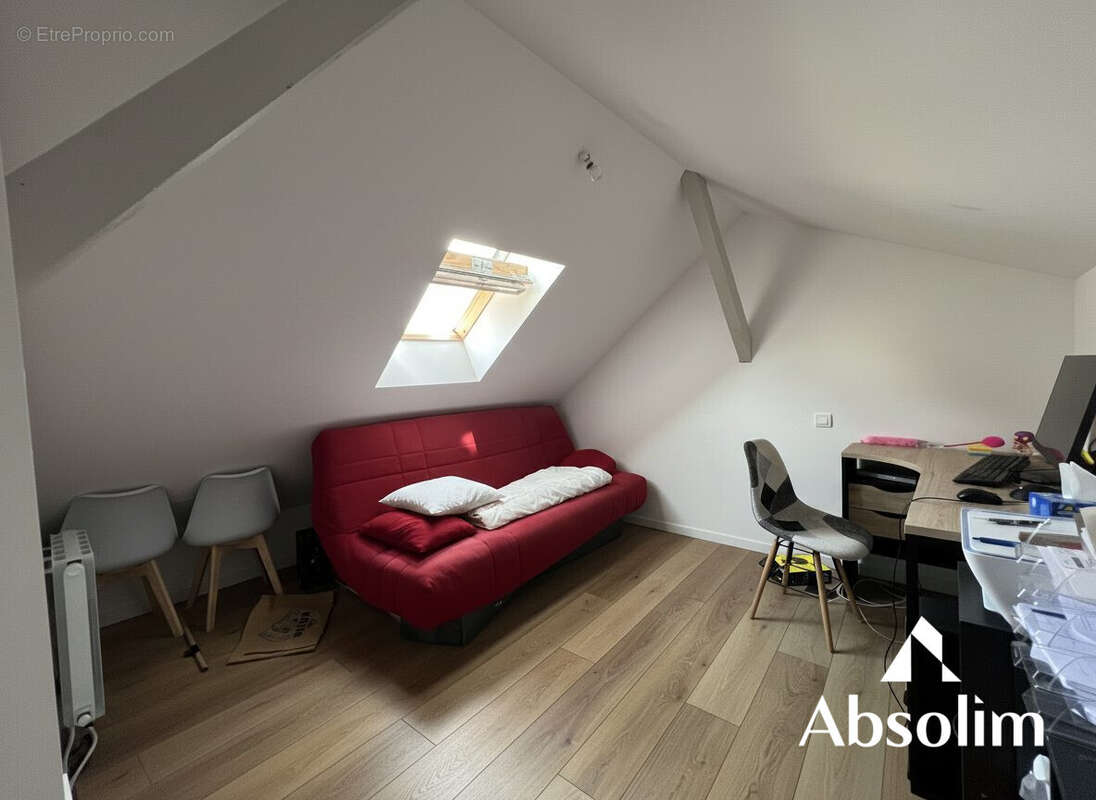 Appartement 150 m² à Chemille  - photo 4