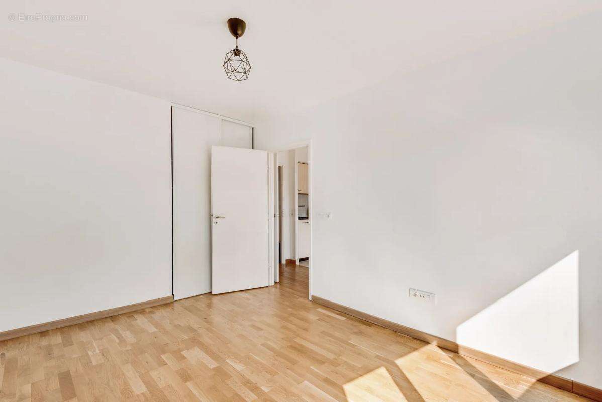 Appartement à ISSY-LES-MOULINEAUX