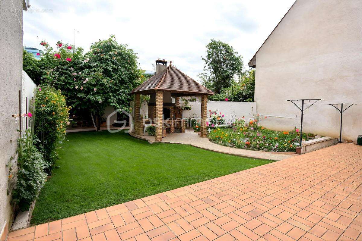 Maison à ORMESSON-SUR-MARNE