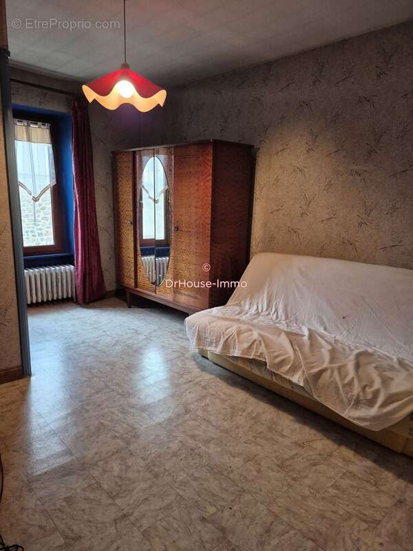 Maison à MONTFAUCON-EN-VELAY