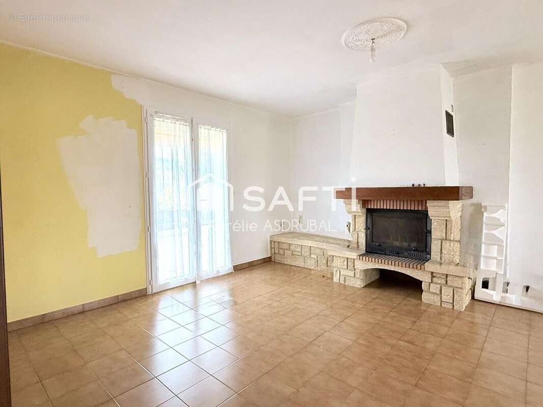 Photo 3 - Maison à LE BUISSON-DE-CADOUIN