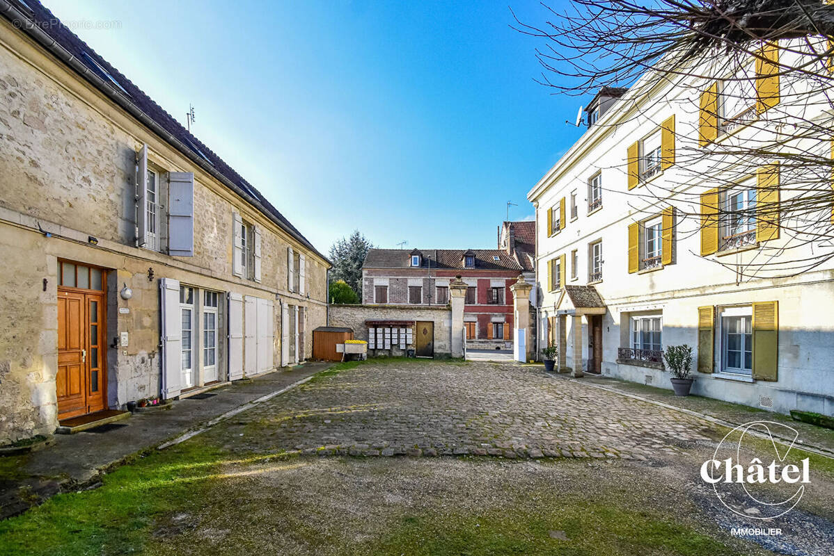 Appartement à PONT-SAINTE-MAXENCE