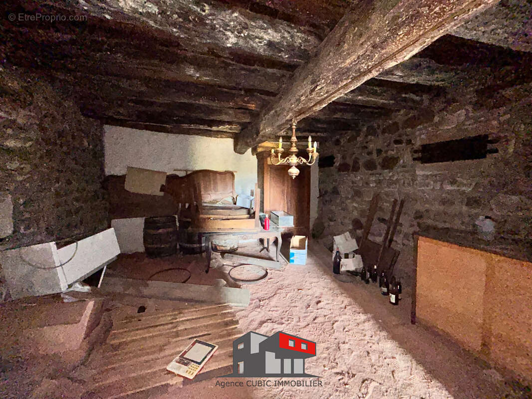 Maison à LE PERREON