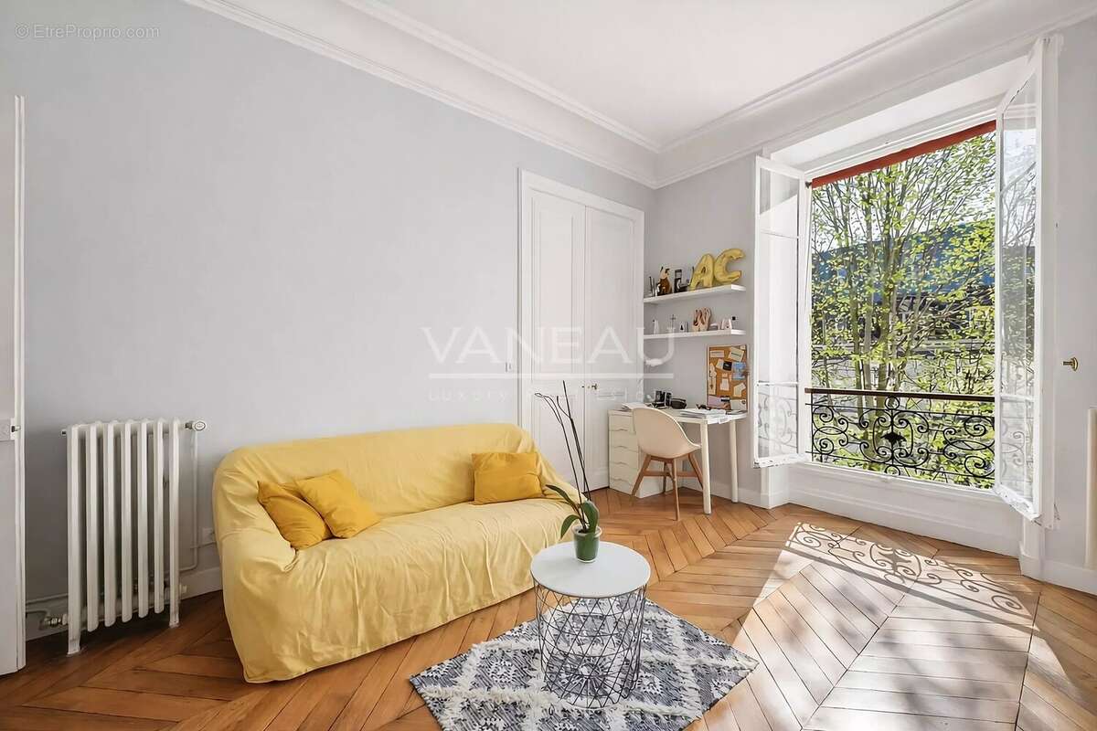 Appartement à PARIS-9E