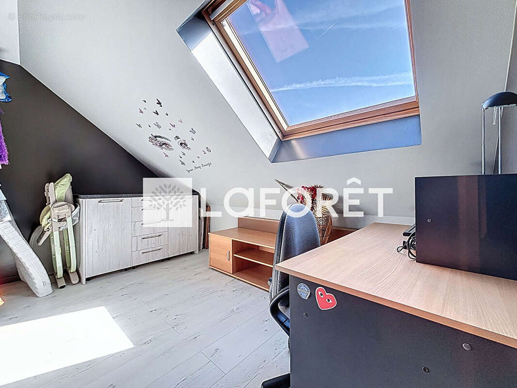 Maison à SAINT-FARGEAU-PONTHIERRY