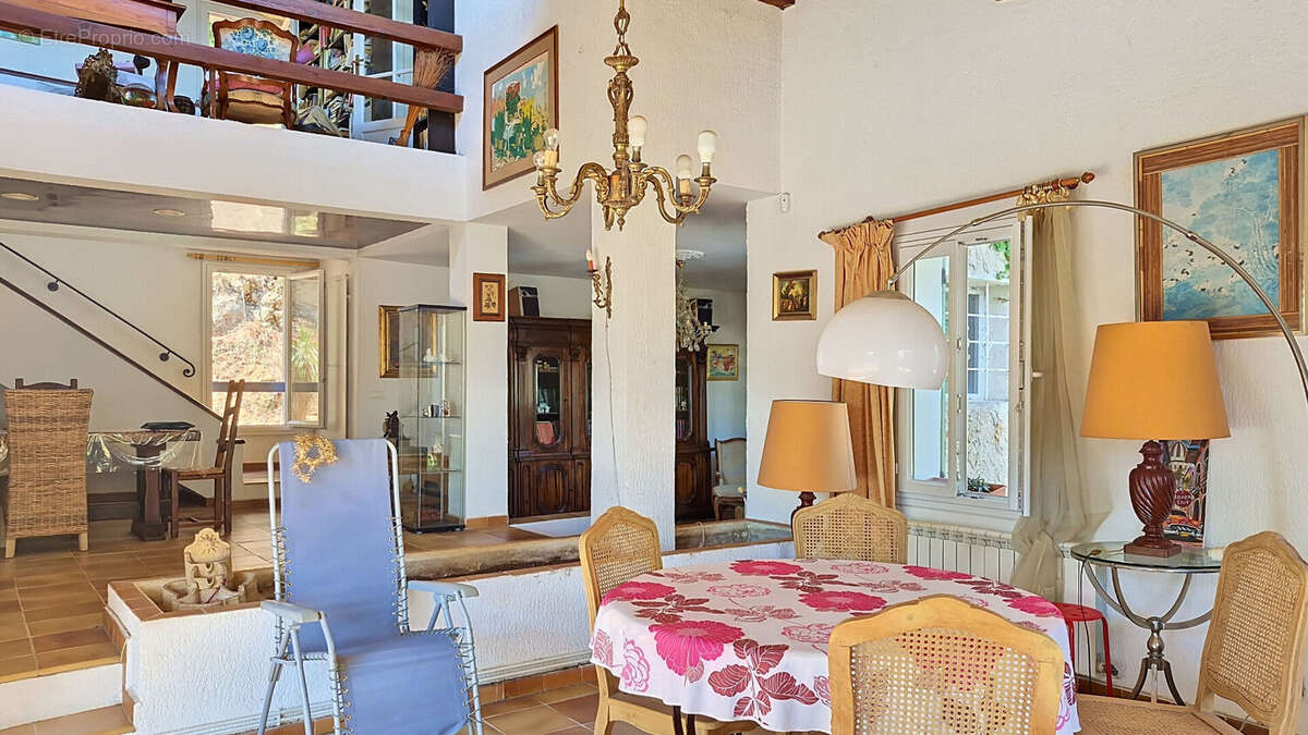 Maison à LA PENNE-SUR-HUVEAUNE