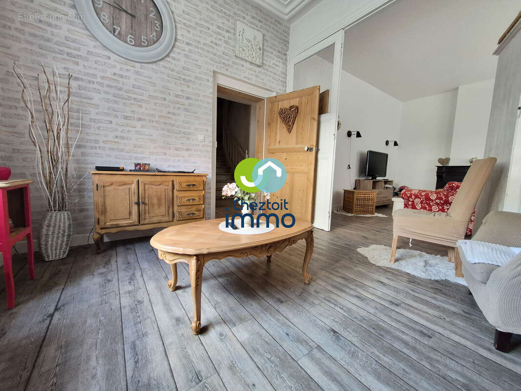 Maison de style bourgeoise - 4 chambres - jardin - photo 16