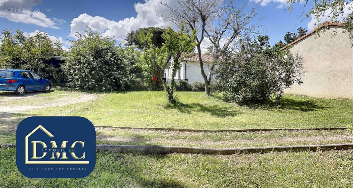 Terrain à LABARTHE-SUR-LEZE