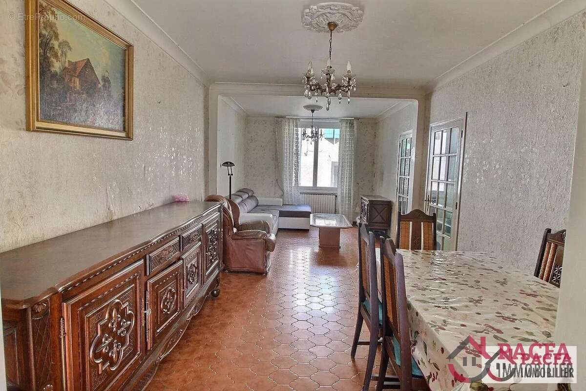 Maison à LACROUZETTE