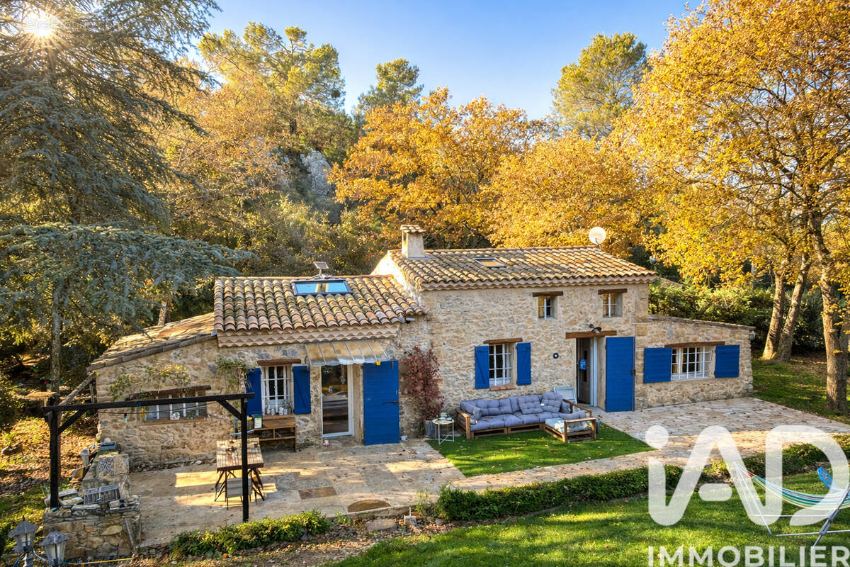 Photo 1 - Maison à PEYROLLES-EN-PROVENCE