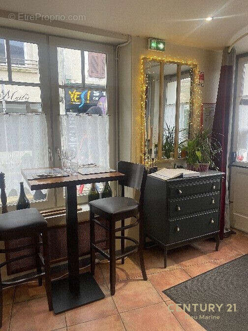 229 m² à Lucon  - photo 3