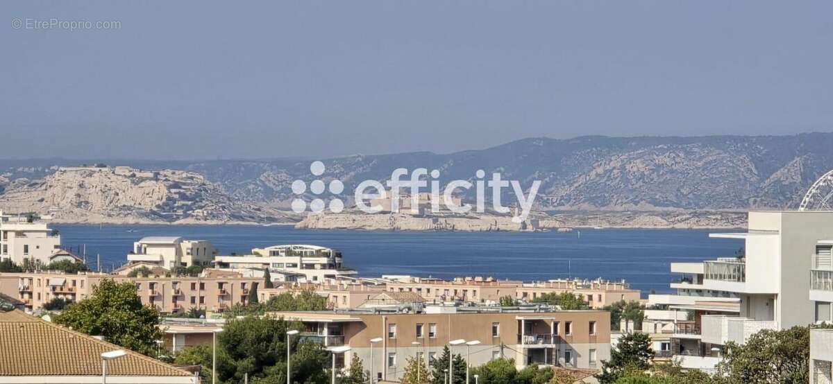 Appartement à MARSEILLE-8E