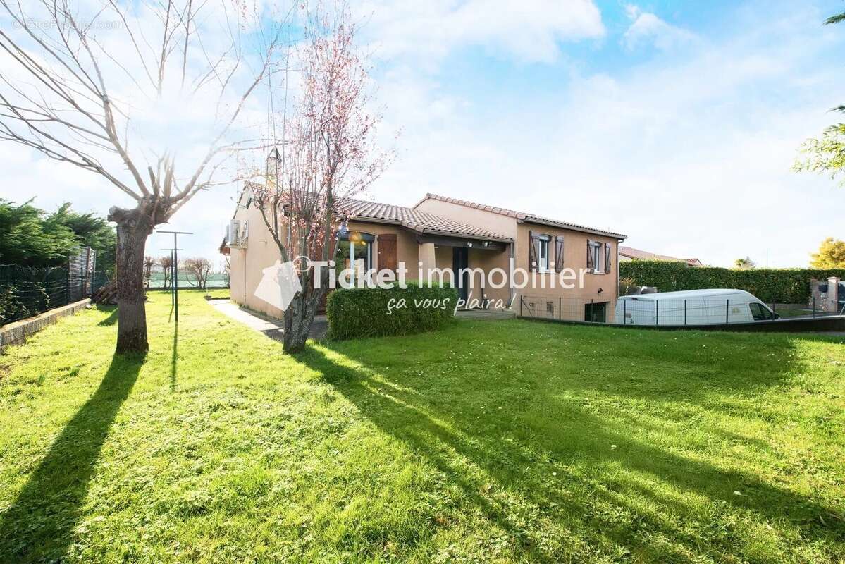 Maison à SAINT-JORY