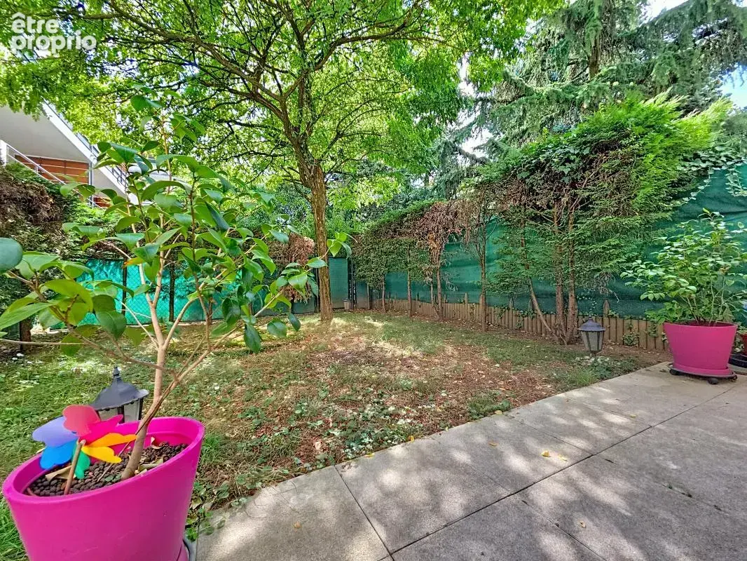 Appartement avec jardin - 3 chambres - Terrasses - Garage double - photo 7