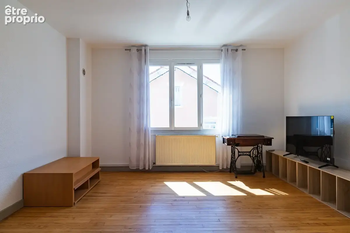 Appartement T4 avec cave, Rue du Marechal Joffre 26000 VALENCE - photo 4