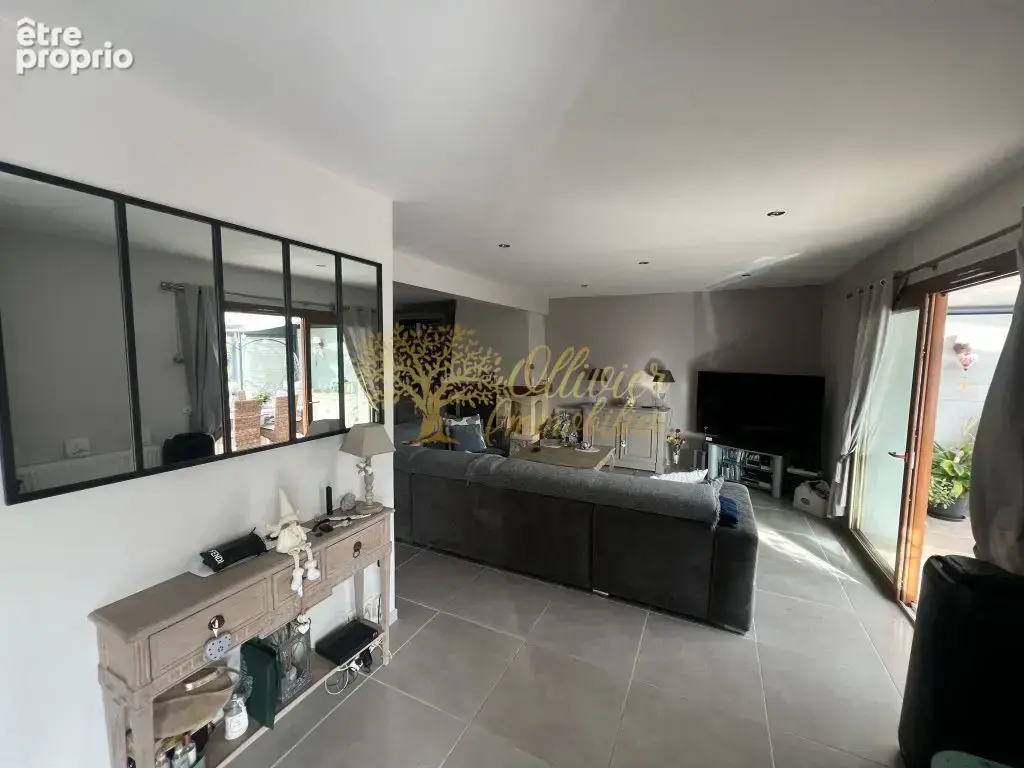 Pavillon familial avec piscine - photo 9