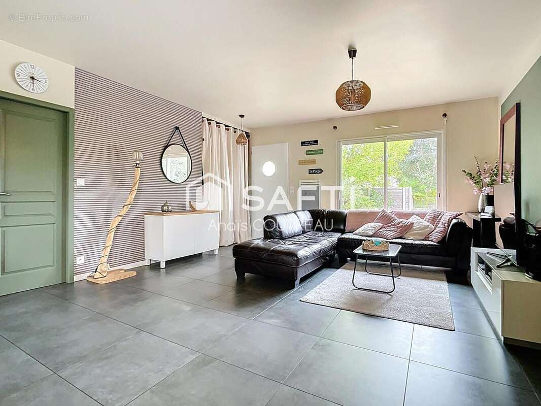 Photo 2 - Maison à LE PORGE