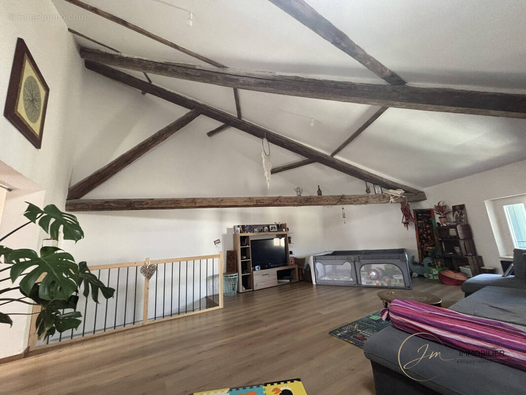 Appartement à GANGES