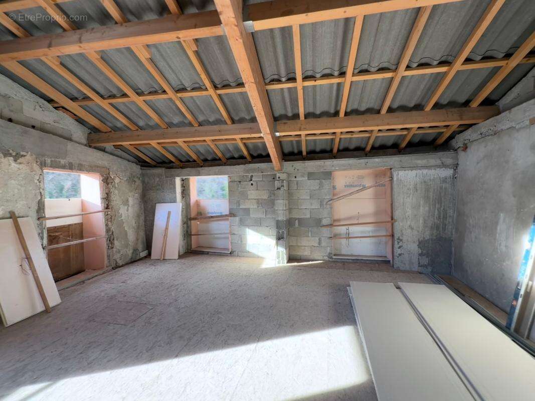 Appartement à ROQUEBILLIERE