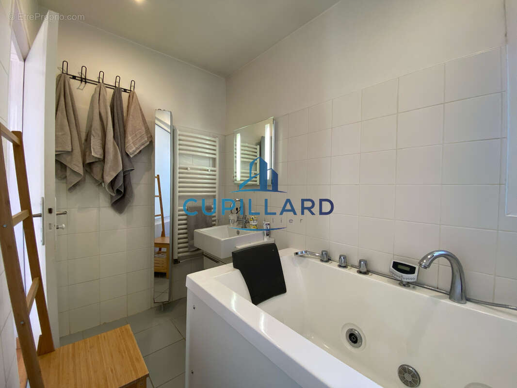 Maison T5 - 97m2 - Véranda - garage - secteur Marcombes - photo 17