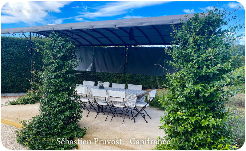 Maison à SAINT-PARDOUX-LA-RIVIERE