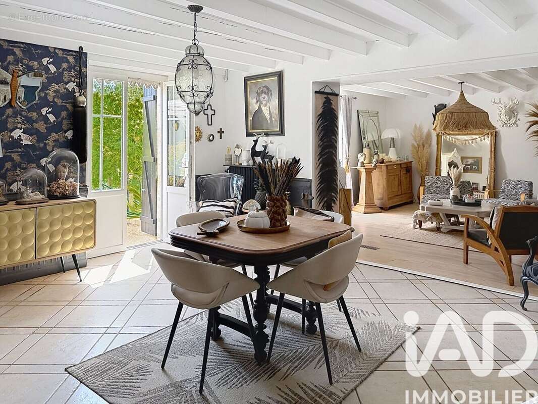 Maison 122 m² à Saint-Georges-De-Rex  - photo 2
