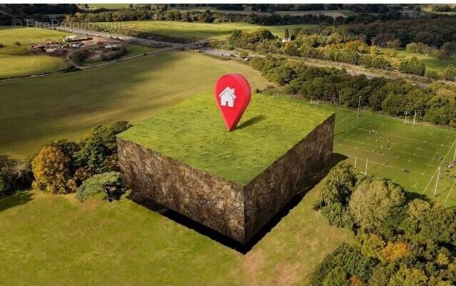 Terrain à SAINT-URBAIN