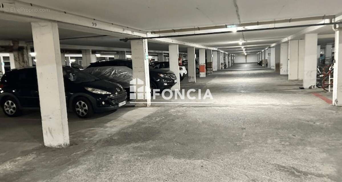 Cannes lacour 2p cave park ss vendu loue - photo 9