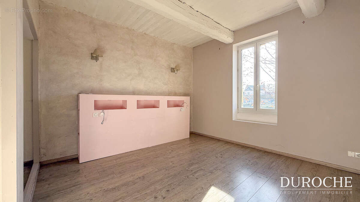 Maison à CADEROUSSE